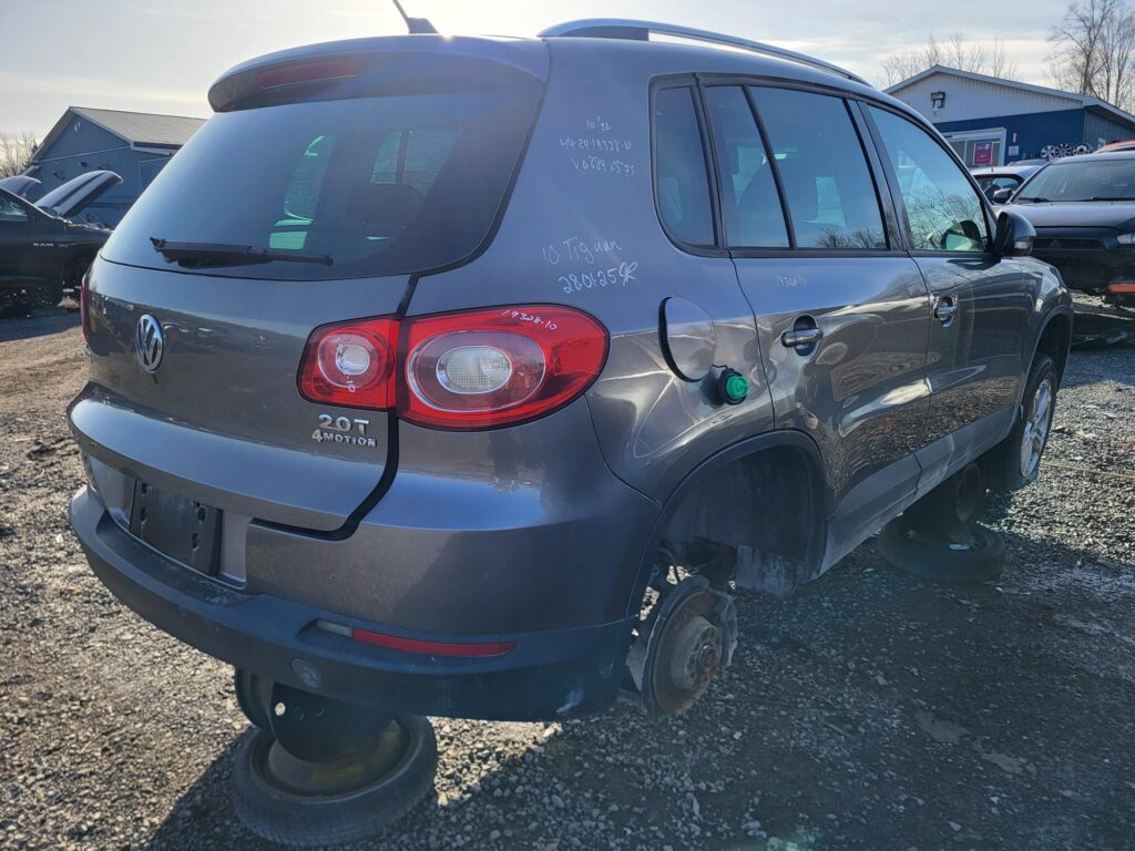 VOLKSWAGEN TIGUAN 2010
