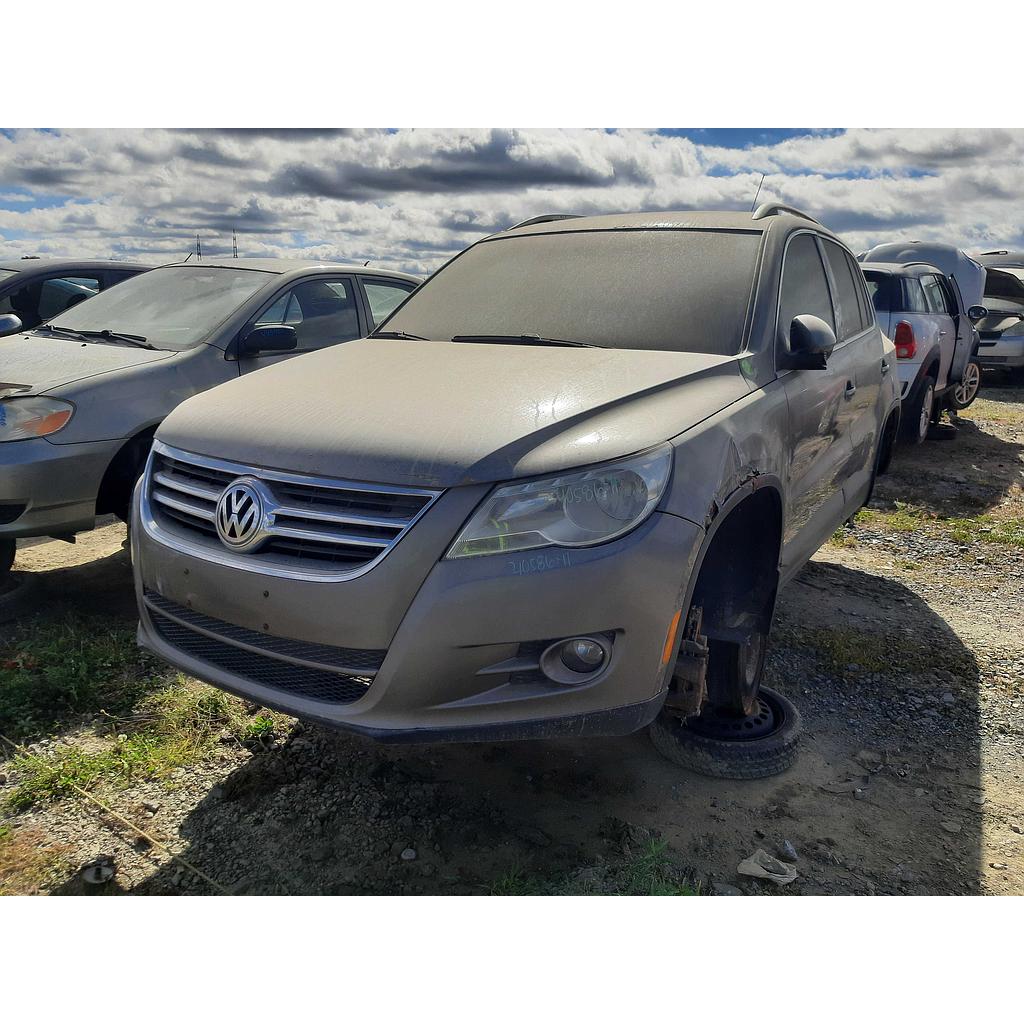 VOLKSWAGEN TIGUAN 2011