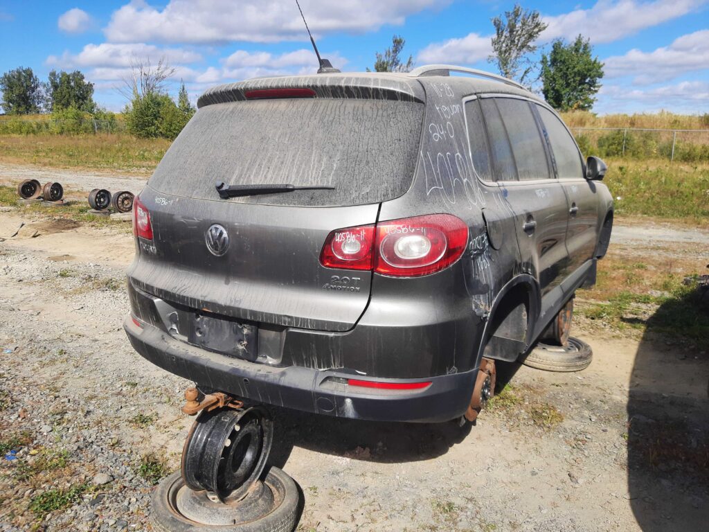 VOLKSWAGEN TIGUAN 2011